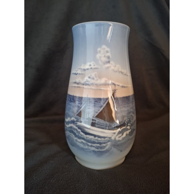 Bing &amp; Gr�ndahl vase