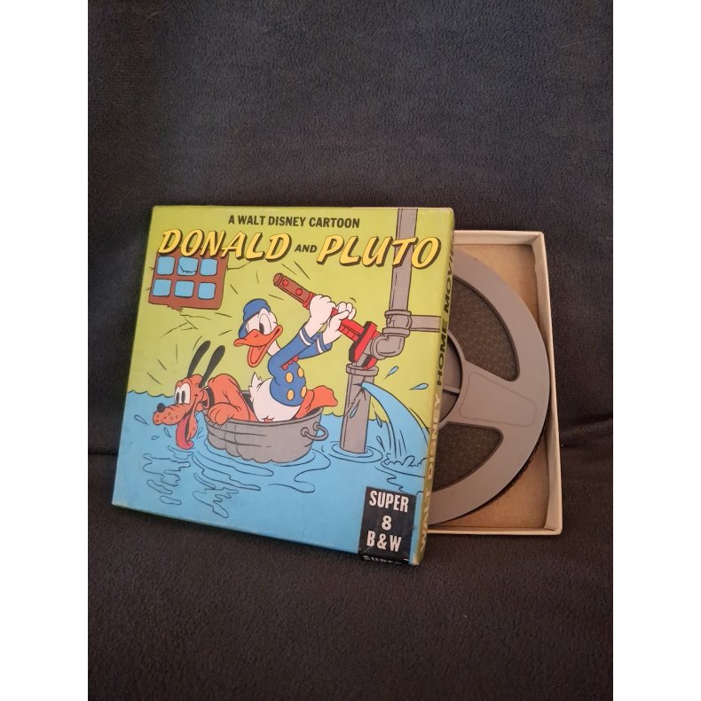 Walt Disney super 8 film B &amp; W