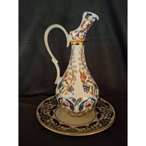 Tyrkisk kande med fad