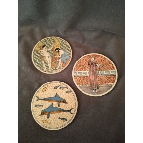 3 sm� gr�ske platter