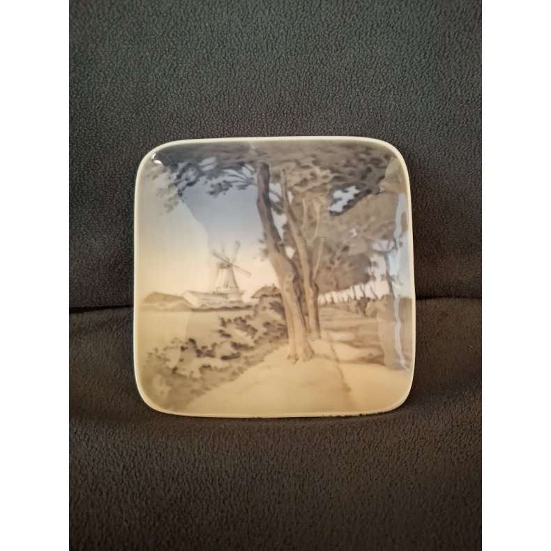 Royal Copenhagen platte