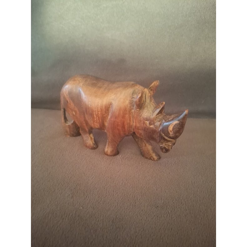 N�sehorn tr�figur