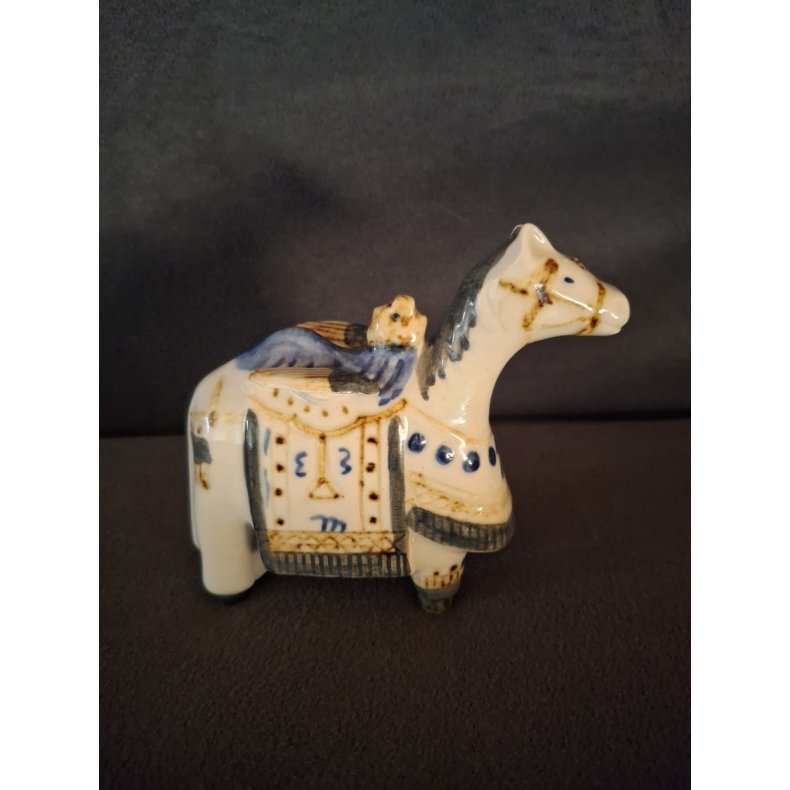 Heste figur i porcel�n