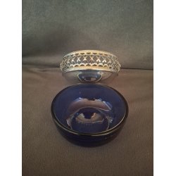 Lille sk�l i bl�t glas
