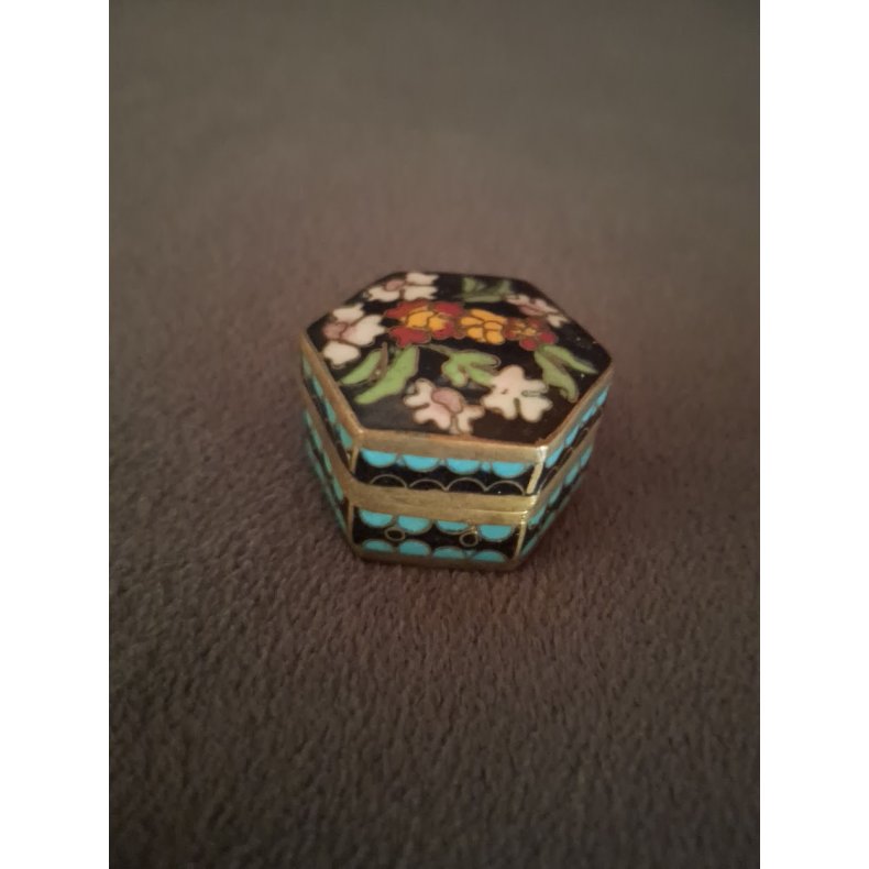 Vintage cloisonn� pille�ske