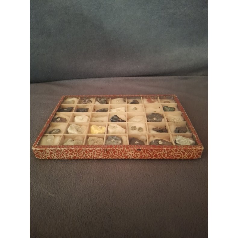 Vintage stensamling i �ske