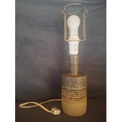 Stent�js bordlampe af Tue Poulsen